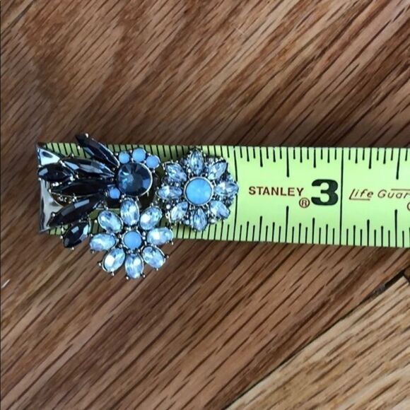 Vintage Floral Rhinestone Brooch - Picture 6 of 7